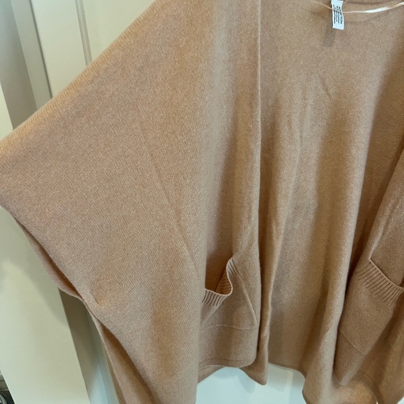 GORGEOUS CASHMERE CARDIGAN - Picture 4 of 5